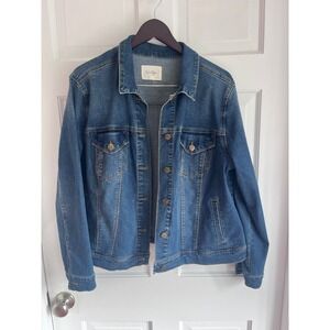 Jessica Simpson Lori denim jacket. Size 1X. Jean jacket. Great condition